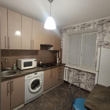 Apartment With Balcony On Peremohy Avenue 43 Чернигов Экстерьер фото