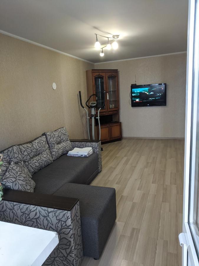 Apartment With Balcony On Peremohy Avenue 43 Чернигов Экстерьер фото