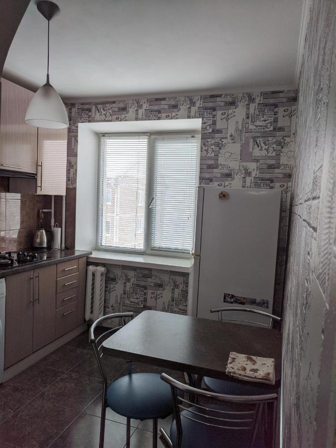 Apartment With Balcony On Peremohy Avenue 43 Чернигов Экстерьер фото