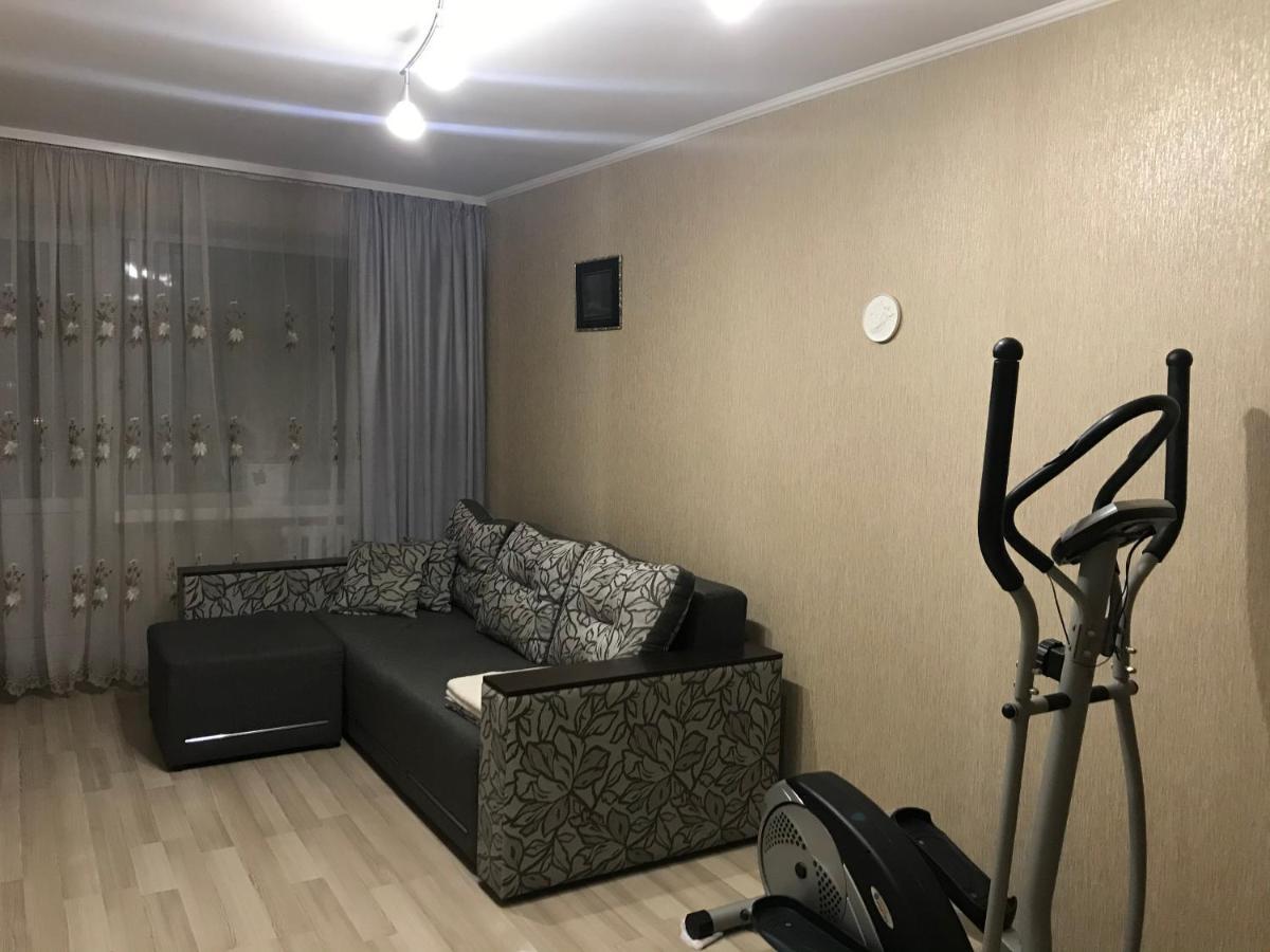 Apartment With Balcony On Peremohy Avenue 43 Чернигов Экстерьер фото